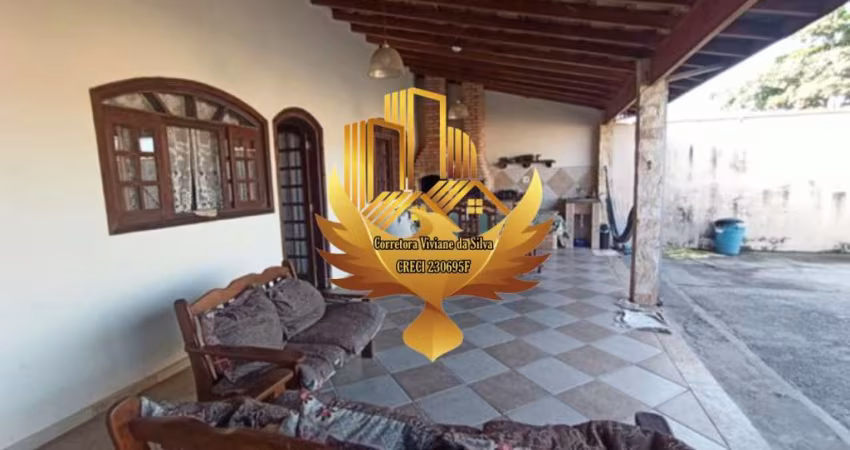 Imperdível! Casa à venda em Taubaté-SP, Jardim das Bandeiras, 3 quartos, 1 suíte, 2 salas, 1 banheiro, 5 vagas, 350m².