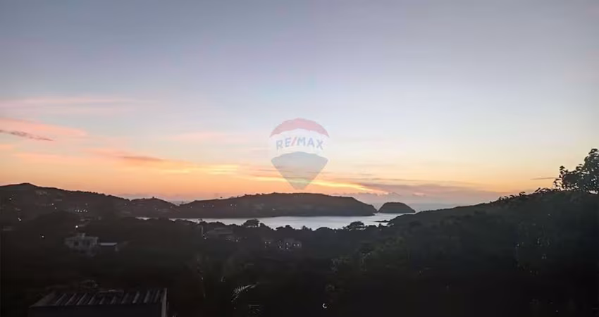 À venda dois Terrenos com vista ao mar na Ferradura em Búzios por R$ 750.000 cada