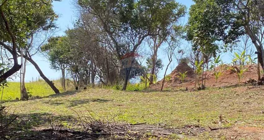 À venda: terreno plano de 390m² com água e luz na porta, próximo à praia rasa, em armação dos búzios