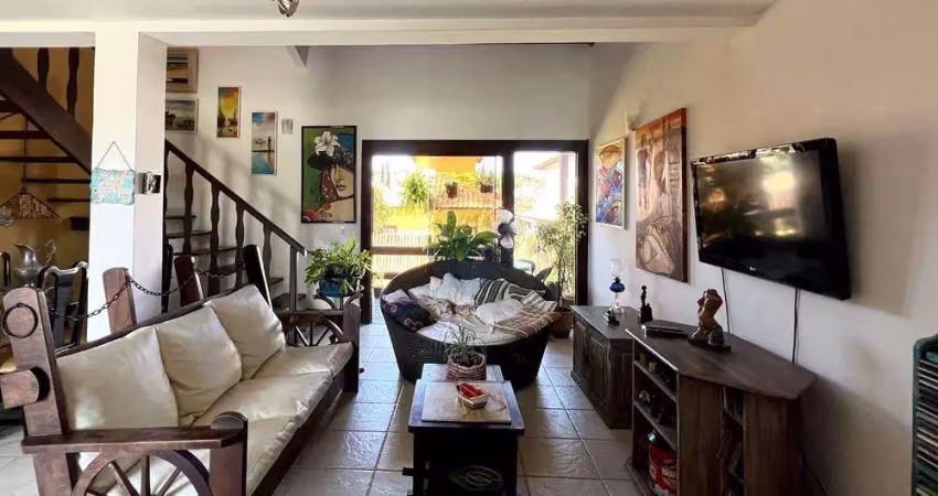 À venda: casa em condomínio na rasa, armação dos búzios