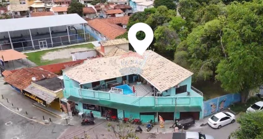 Propriedade Residencial e Comercial à Venda a 100 mts da Orla Bardot