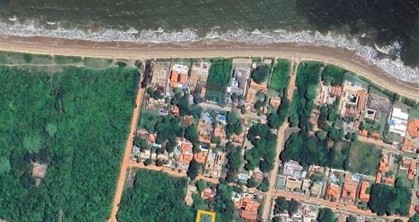 Terreno próximo a canal navegável - regularizado – Oportunidade Única em Área de Alta Valorização em Búzios