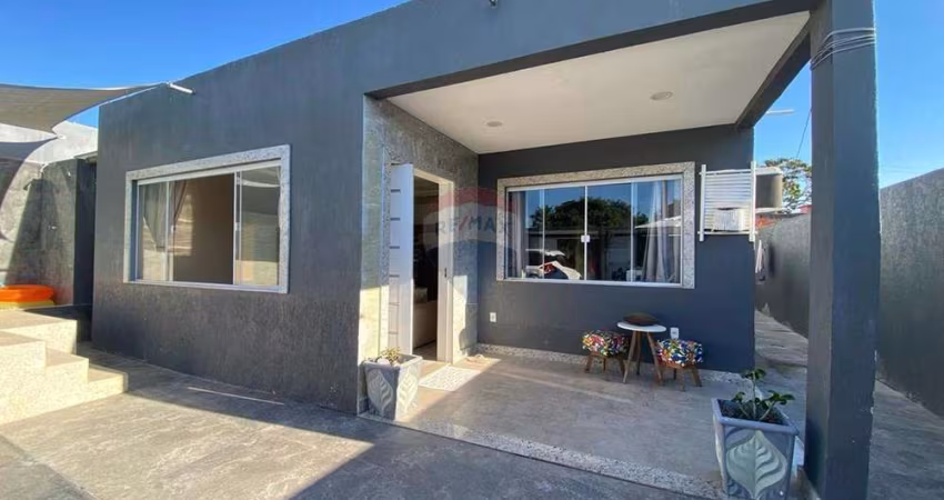 Linda Casa à venda no Bairro de Tucuns muito próximo a Praia