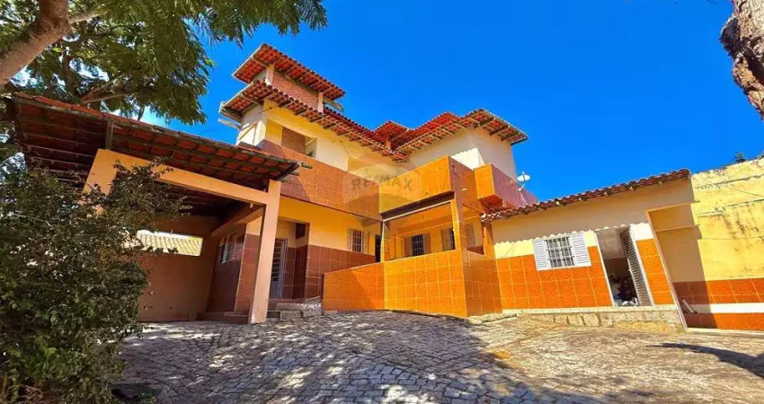 À venda:  Prédio com 5 Casas + 1 Suíte com RGI, Portal da Ferradura, Búzios-RJ
