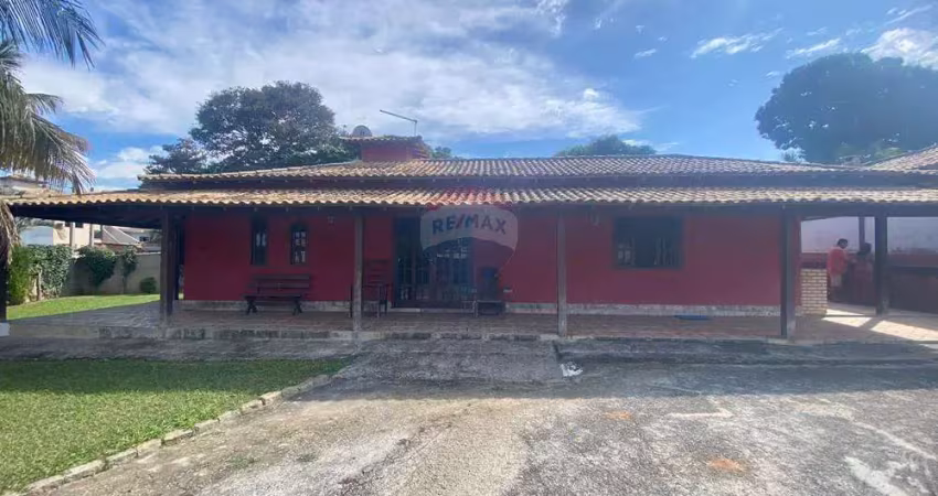 À venda casa térrea com 1200m² de terreno e muita área verde - búzios/rj