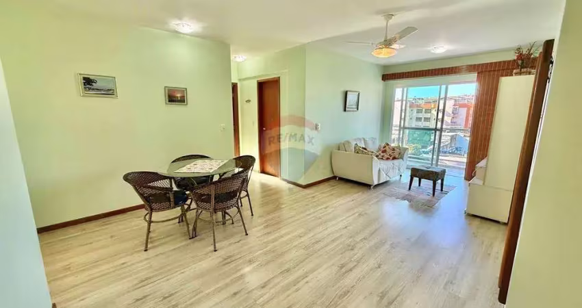 À venda: apartamento com acabamento impecável a duas quadras da praia, no centro de cabo frio