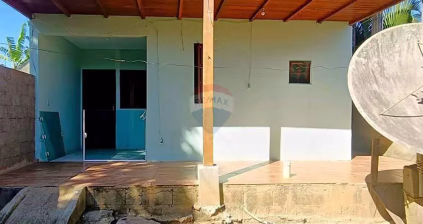 À venda – casa térrea com varanda coberta e quintal – maria joaquina, cabo frio - rj