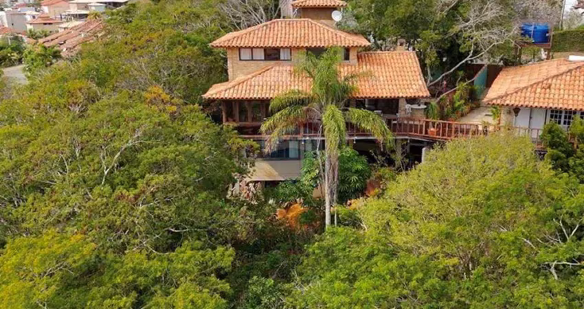 À venda: casa impecável com rgi em ótima localização em geribá, armação dos búzios