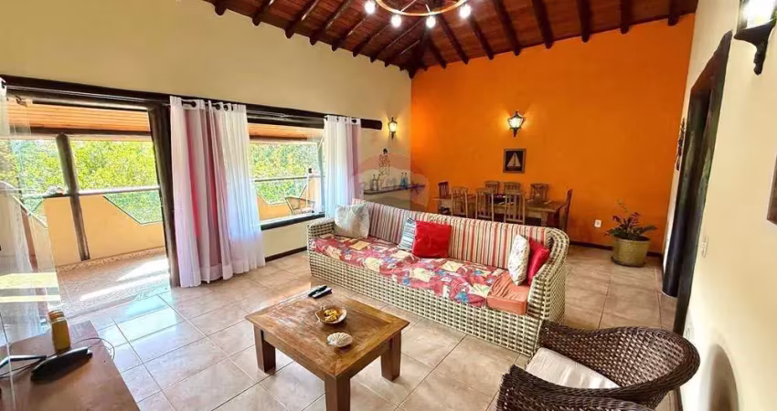 À venda: casa linear com vista exuberante, madeira nobre e área gourmet em josé gonçalves, armação dos búzios