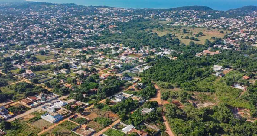 Terreno à venda com 360 m² (15 x 24) com rgi, loteamento bosque de búzios-rj.