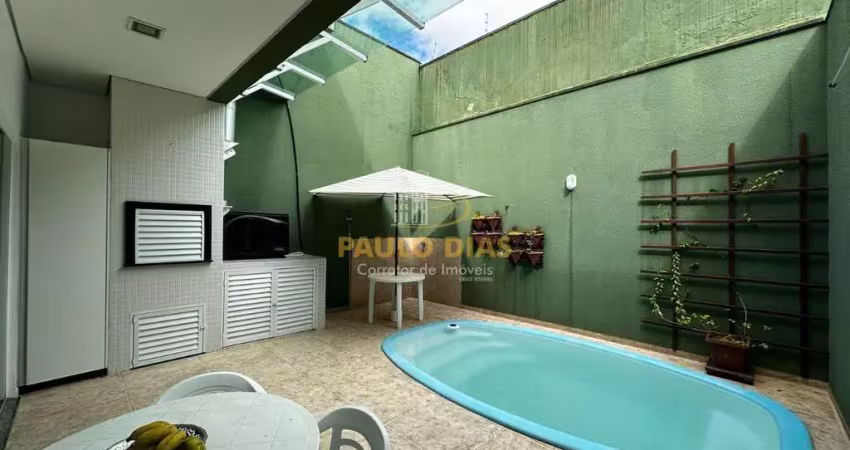 Casa com 4 quartos à venda na Avenida 3ª Avenida, 167, Centro, Balneário Camboriú
