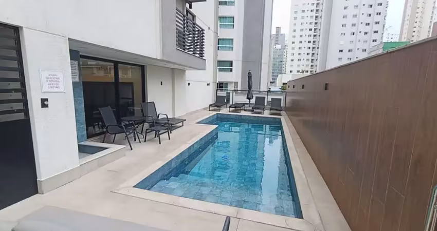 Apartamento com 3 quartos para alugar na Rua 3160, 313, Centro, Balneário Camboriú