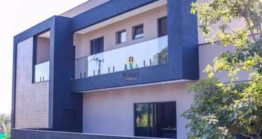 Sobrado diferenciado no Residencial Sunlake