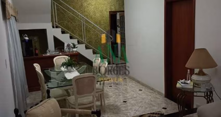 Excelente Sobrado com 260m² de construção na  Vila Progresso