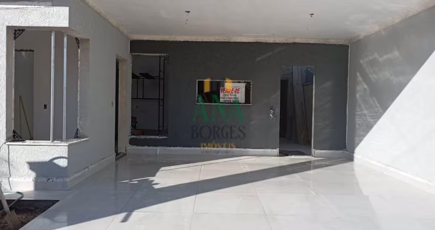 Casa linda a venda em condomínio