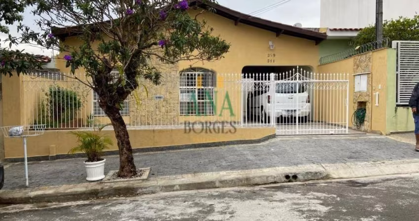 Casa a venda com 3 dormitórios