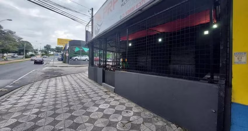 Casa de Esquina Para Fins Comerciais
