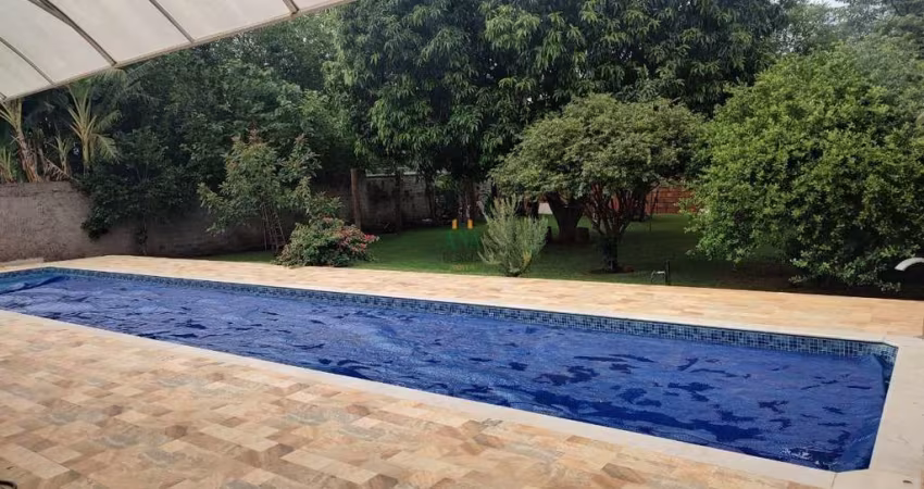 Vendo linda casa no Village Ipanema