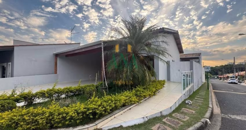 Casa térrea  com 02 dormitórios,  sendo 01 suíte