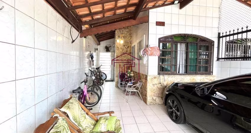 Casa com 3 quartos, Imperador, Praia Grande - R$ 425 mil, Cod: 1166