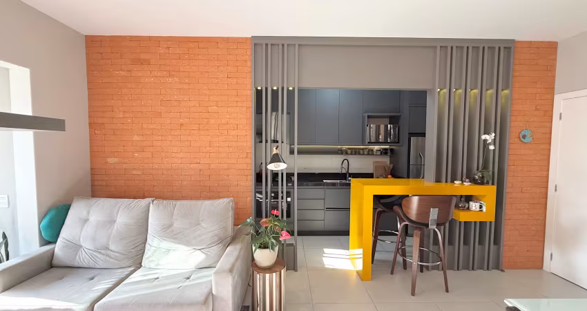 Apartamento em andar alto, ensolarado e semimobiliado no jardim imperiale!