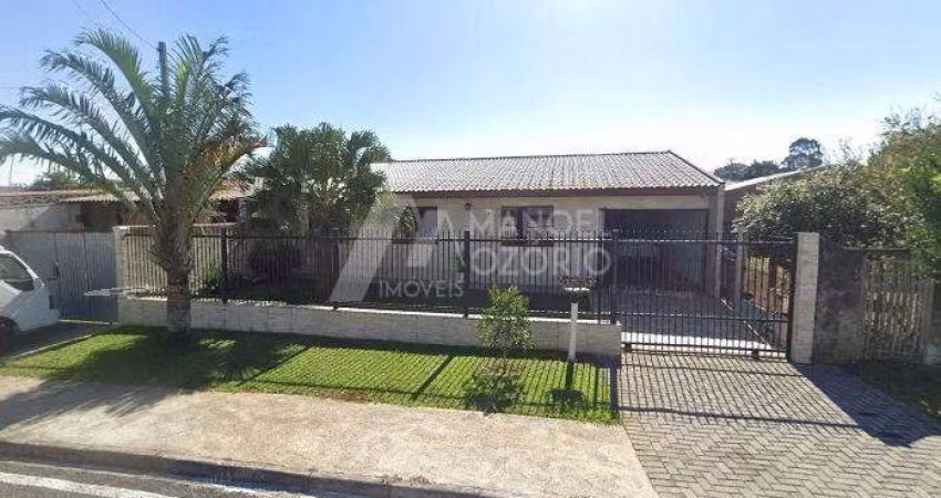 Casa à Venda em Costeira, Araucária: 3 Dormitórios por R$680.000