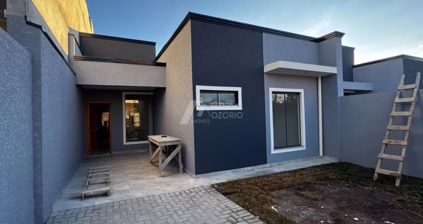 Casa em Cachoeira - Araucária: 3 Dorms, 1 Suíte e 1 Banheiro
