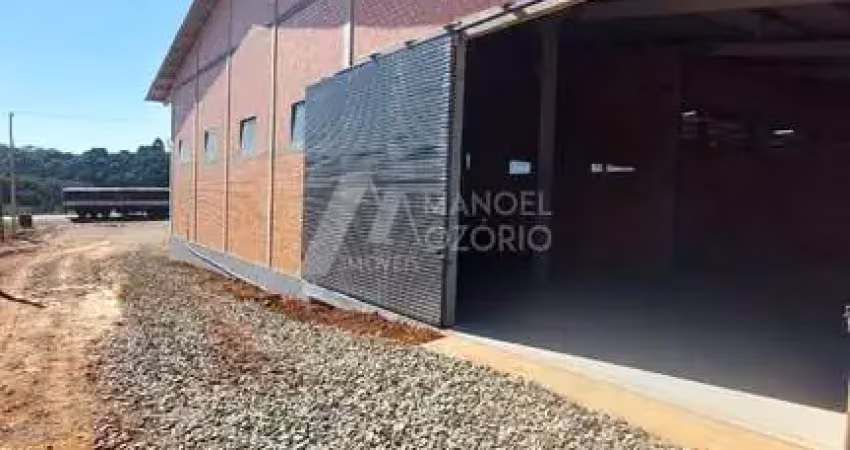 Barracão para locação no centro de araucária, 2 banheiros