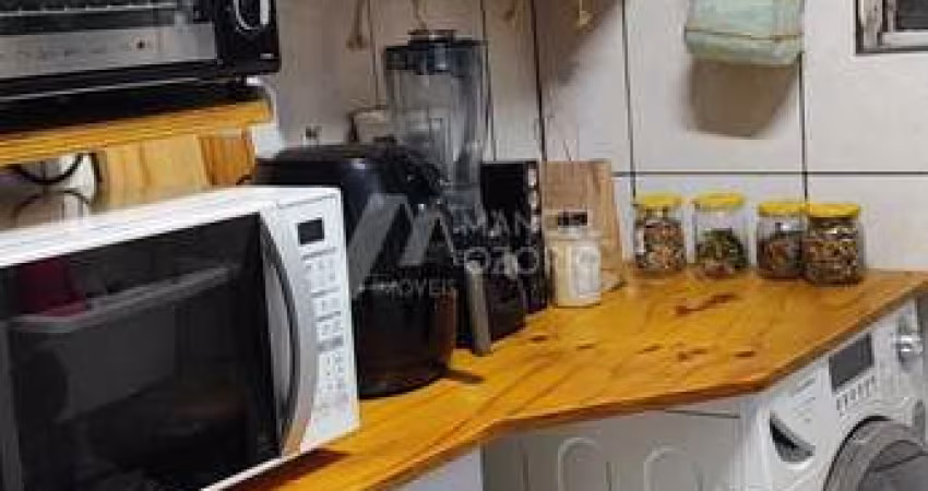 Apartamento à Venda no Boqueirão Araucária, 2 Quartos, 39m²