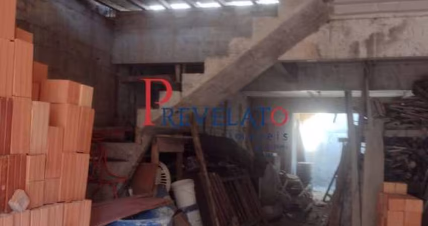 TE-9012 TERRENO COM CONSTRUÇÃO INICIADA