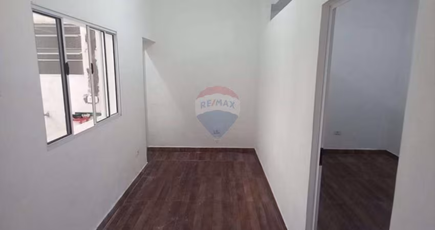 Excelente imóvel para locação Casa composta por: 1 Dormitório Sala Cozinha 1 banheiro Área de serviço Área externa