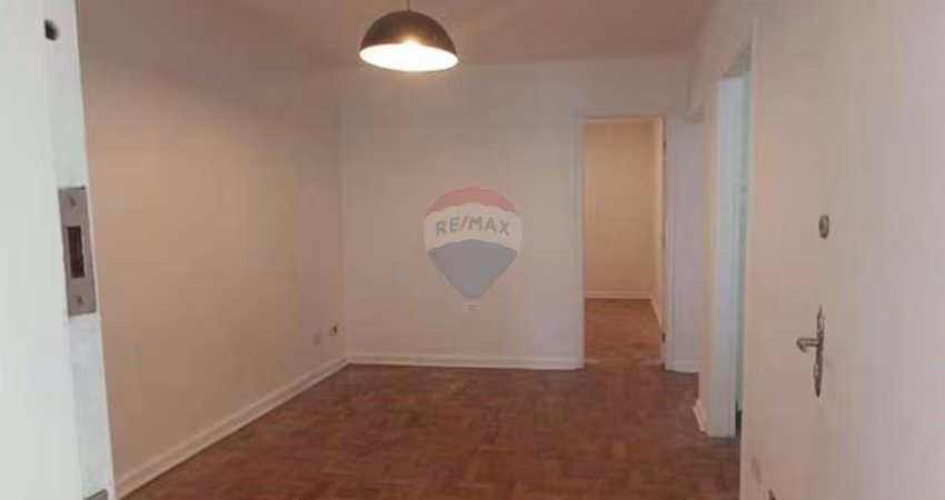 Excelente Apartamento para locação, 2 dormitórios, sala, cozinha, área de serviço e banheiro, bem localizado.