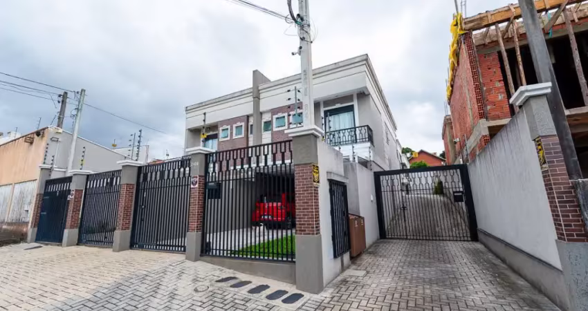 Sobrado interno, mobiliado com lindo espaço gourmet