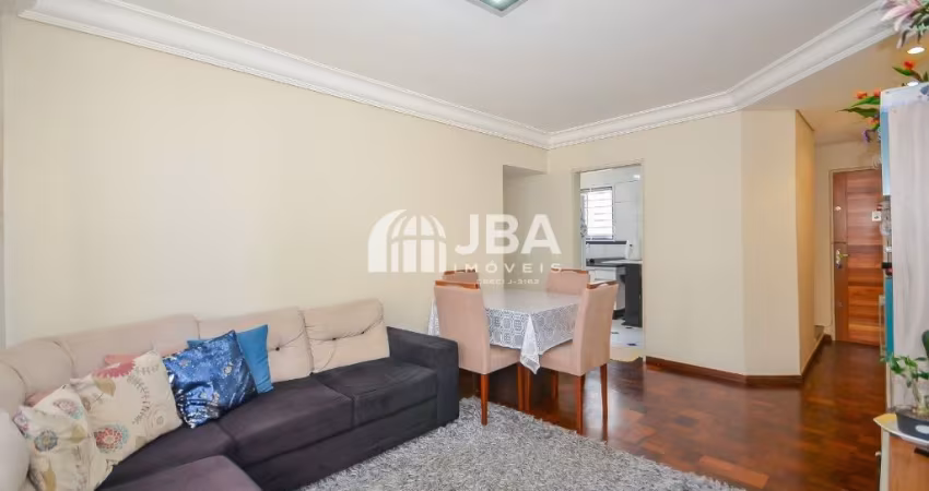 APARTAMENTO REFORMADO NO CENTRO DE CURITIBA