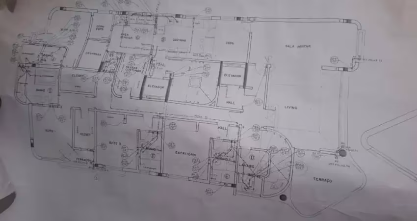 Agradável apartamento tipo para venda em campo belo com 4 quartos, sendo 2 suítes, 253m²