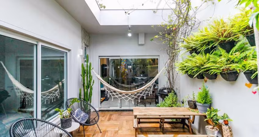 Funcional casa tipo para venda com 2 quartos, sendo 1 suíte, 130m²