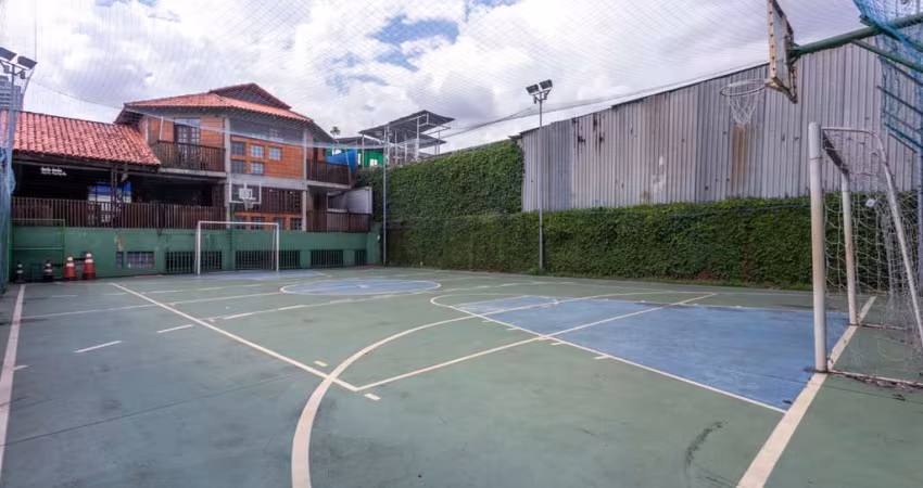 Elegante casa comercial para venda, 279m²
