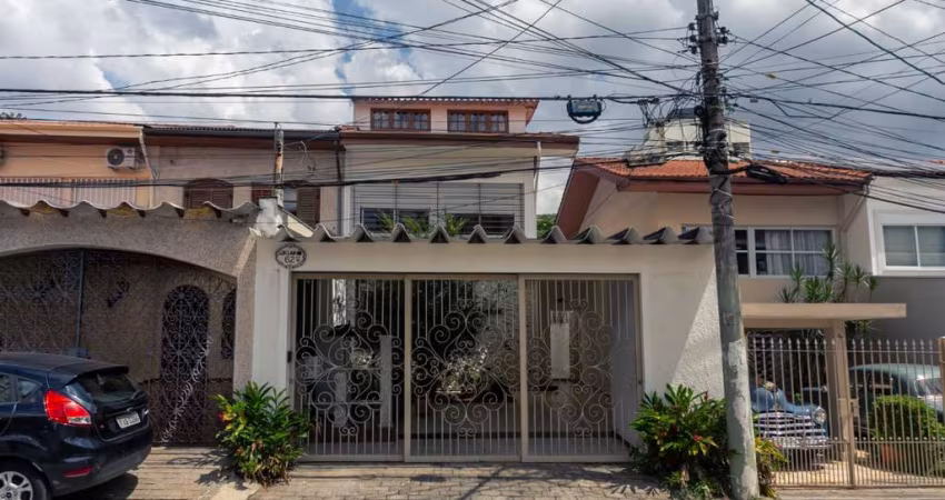 Sensacional casa tipo para venda com 3 quartos, sendo 3 suítes, 172m²