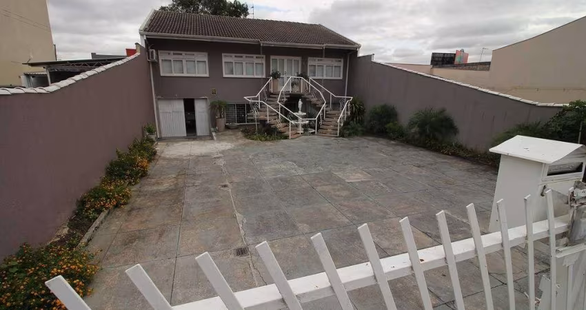 Casa comercial com 350m² 4 quartos, à venda, no bairro São Cristóvão em São José dos Pinhais