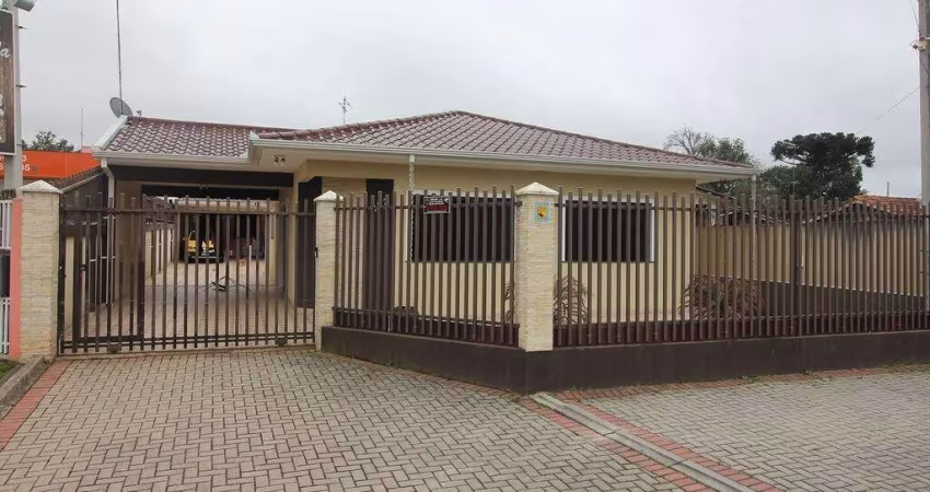 Casa com 400m² 3 quartos, à venda, no bairro Contenda em São José dos Pinhais
