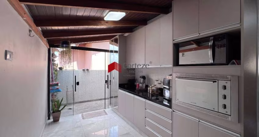 Casa com 100m² 3 quartos, à venda, no bairro Colônia Rio Grande em São José dos Pinhais