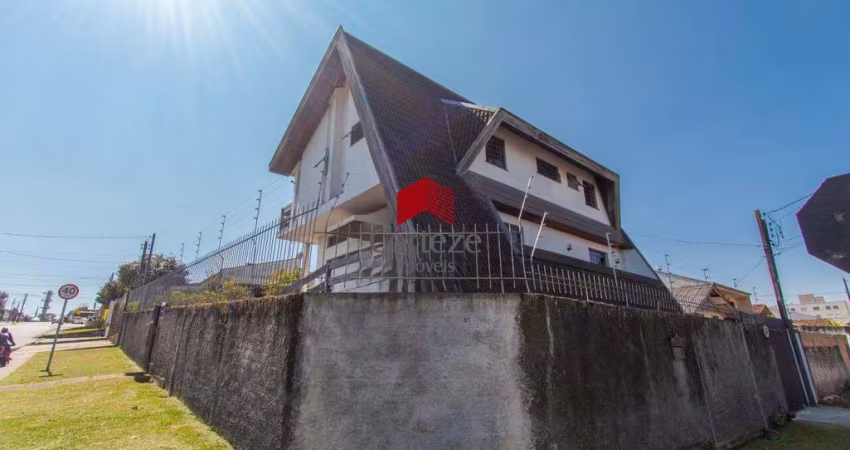 Sobrado com 243,19m² 4 quartos, à venda, no bairro Capão Raso em Curitiba