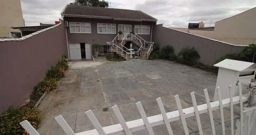 Casa comercial com 350m² 4 quartos, à venda, no bairro São Cristóvão em São José dos Pinhais