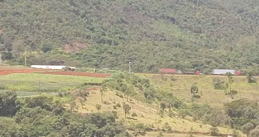 Chácara com vista deslumbrante para as montanhas! aproveite esta oportunidade única: chácara com preço acessível, excelente localização e cercada pela natureza!