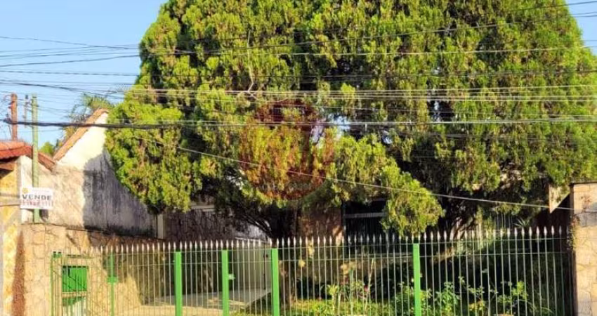 Casa Térrea para Venda em São Paulo, Itaim Paulista, 2 dormitórios, 1 banheiro, 5 vagas