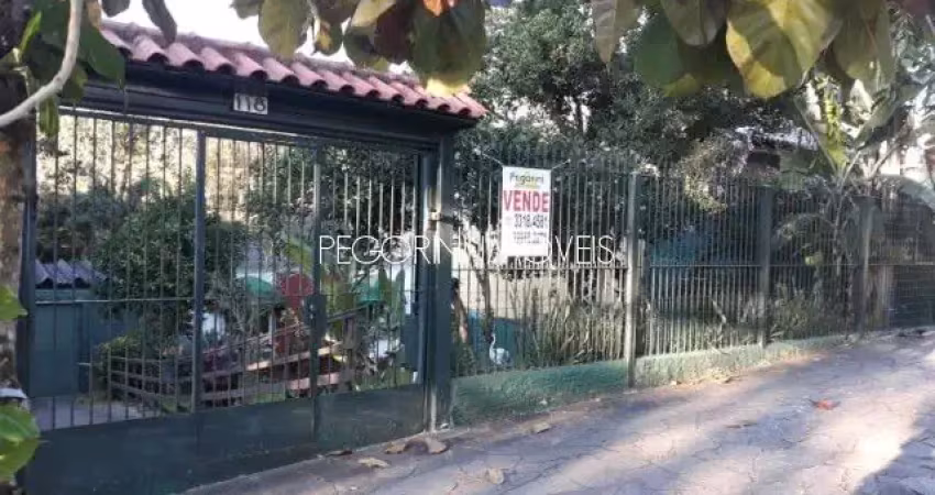 Vendo Terreno 1.074m2 próximo a Av Teresópolis