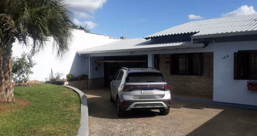 Vendo Ótima Casa Com Piscina na Cecília - Viamão