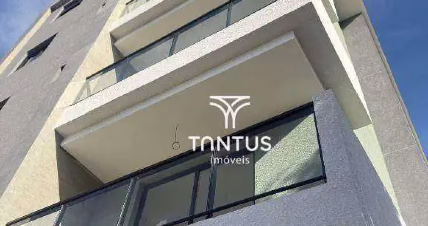 Seu novo lar te espera com sol da tarde e piso novinho!