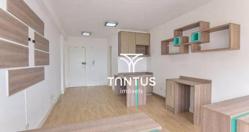 Conjunto para alugar, 32 m² por R$ 2.200,00/mês - Portão - Curitiba/PR