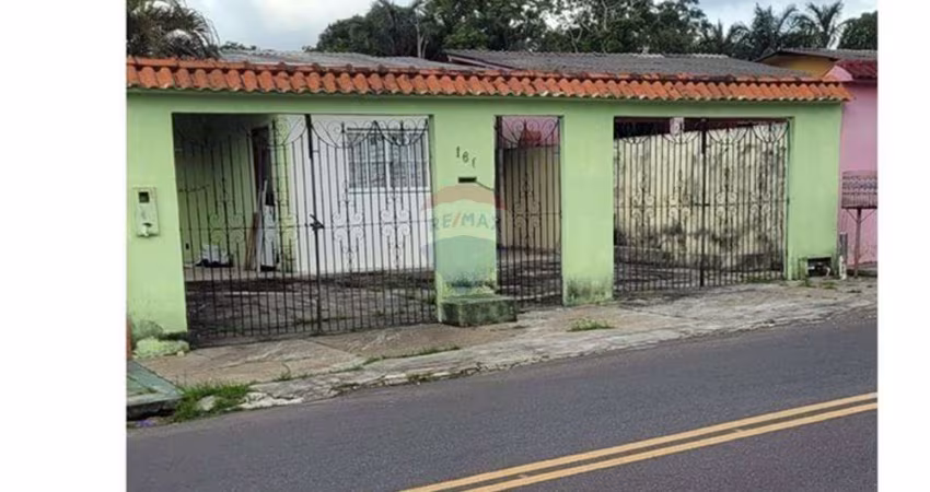 Casa em um terreno de 250m² com 3 dormitórios à venda